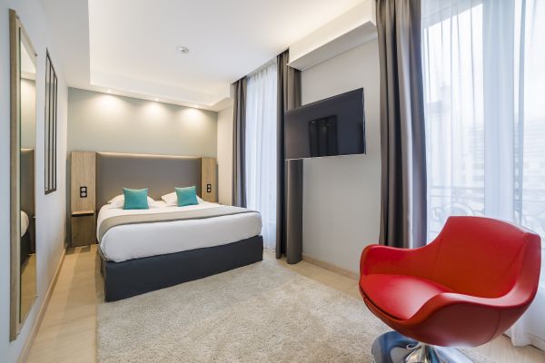 Grand Hotel (Clichy)